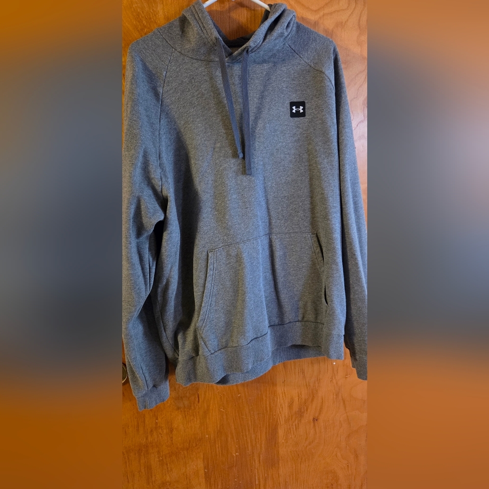 Under Armour Men's Gray Hoodie